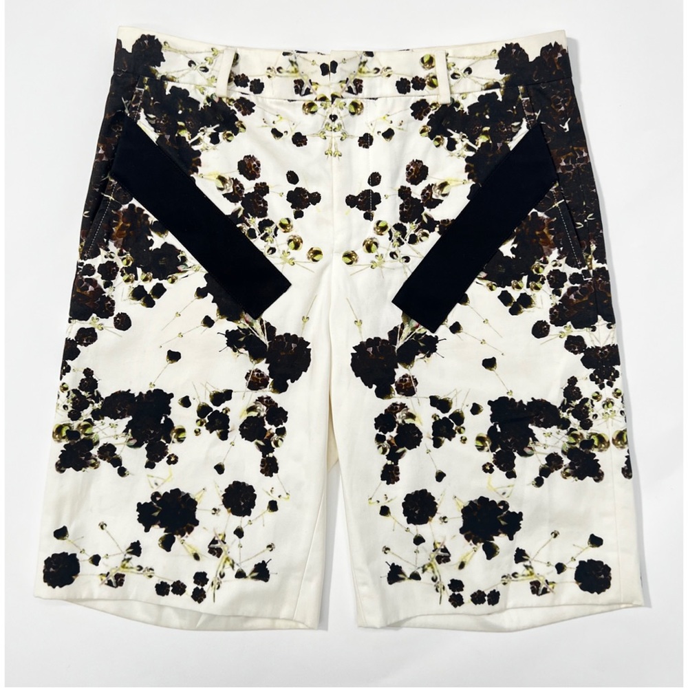 Givenchy Runway piece from Spring-Summer 2015 collection by Riccardo Tisc
